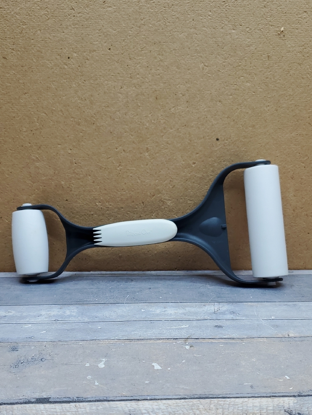 Pampered Chef Baker's Roller